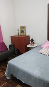 Quarto no Centro de Curitiba