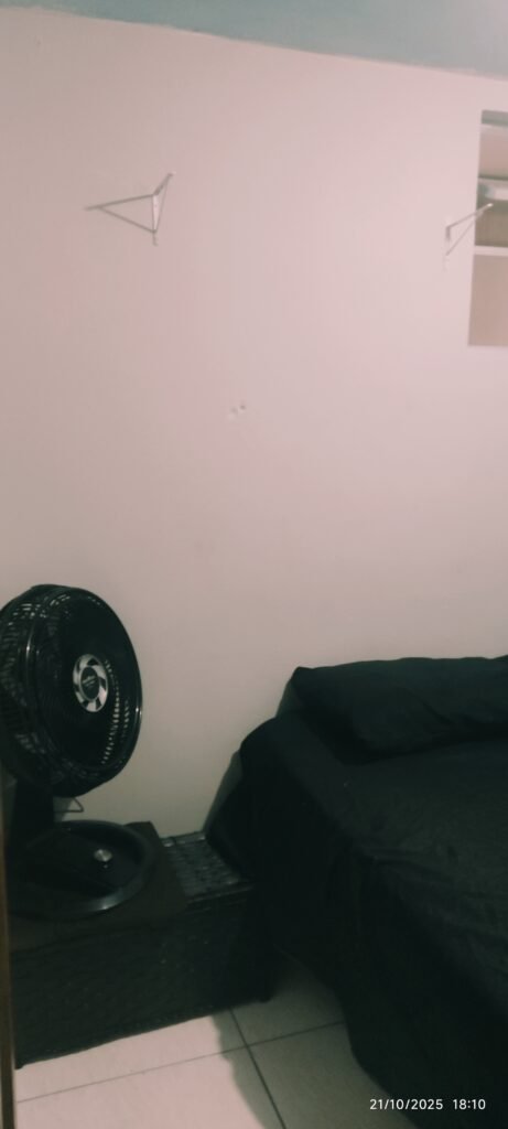 Apartamento de 2 quartos, 2 meninas diária de 100pra cada