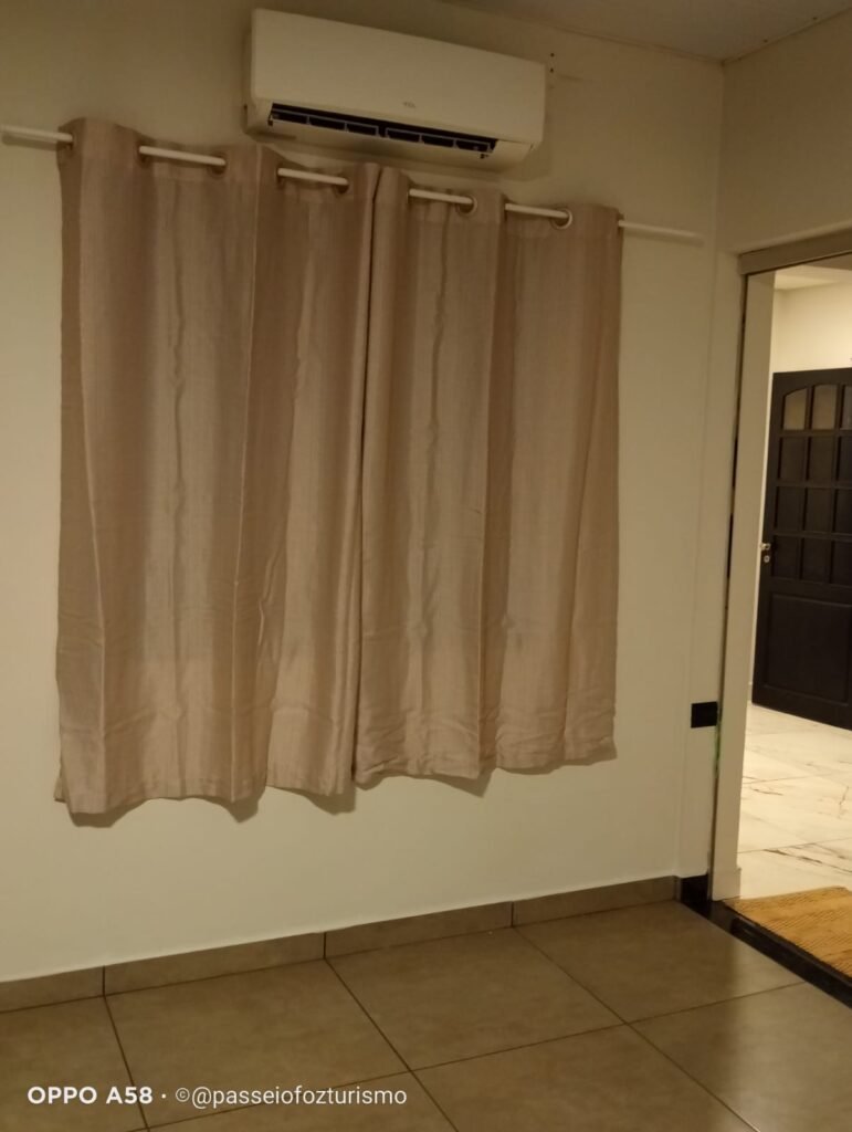 Foz do Iguaçu – PR: Suíte em Sobrado, Conforto em Bairro Nobre!