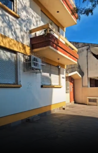 Quarto no centro de Santa Maria