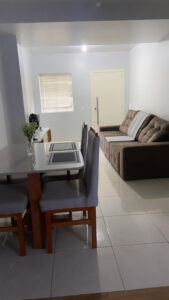 Quarto individual próximo ao shopping e ao centro.