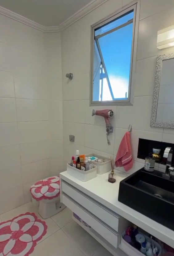 Quarto em apto de alto padrão